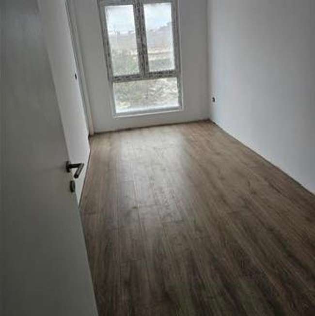 Стан позади East Gate - 3