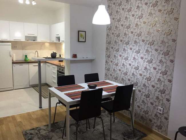 Наместен стан во Аеродром - slika 2