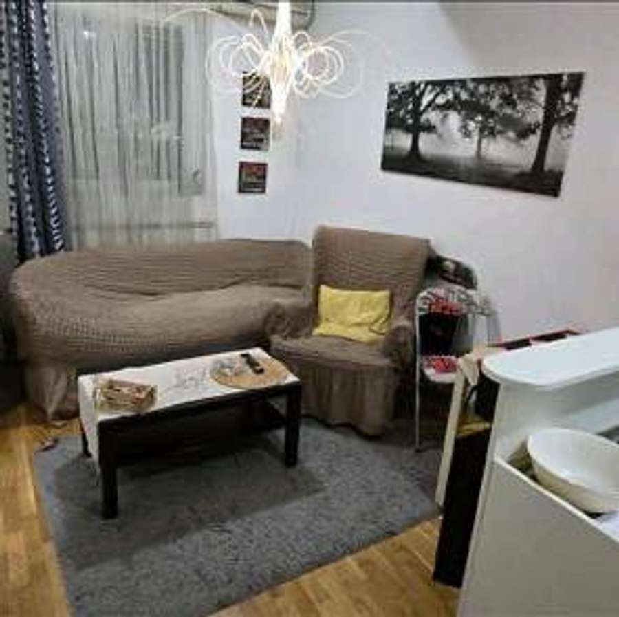 Гарсоњера кај Клинички Центар „Мајка Тереза“ - 1