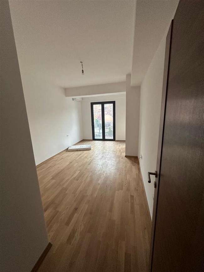 Нов стан во Чаир - slika 2