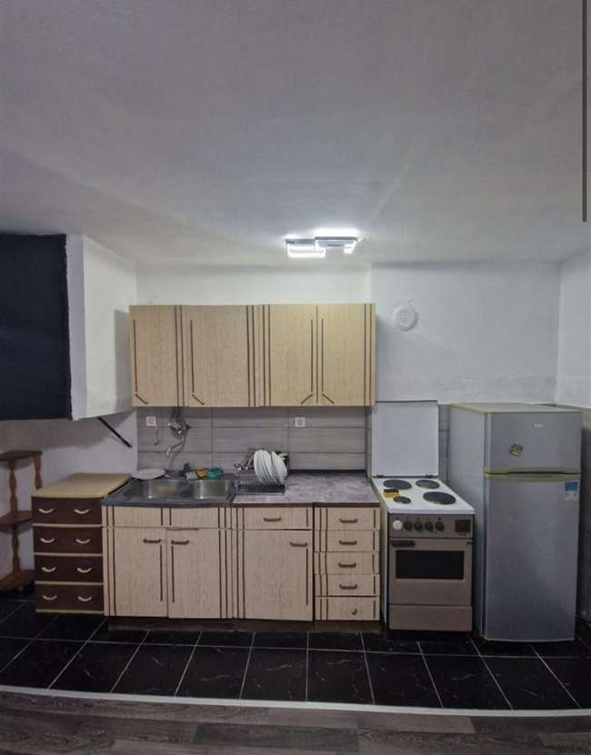 Двособен стан во Аеродром - 3