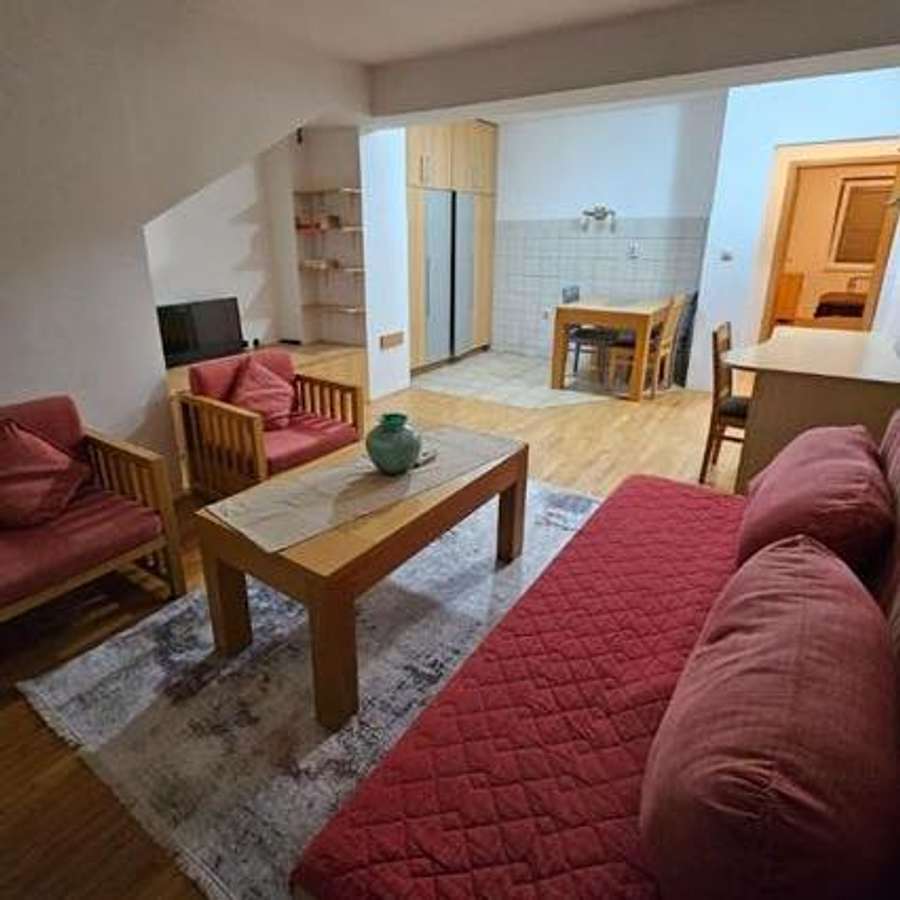 Стан во Дебар Маало - 1