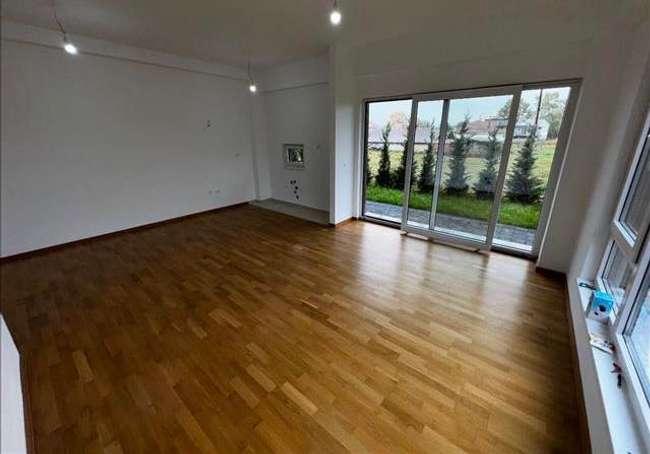 Премиум стан со сопствен двор за уживање во Петровец - slika 2