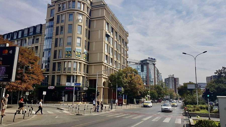 Деловен простор во Центар - 1