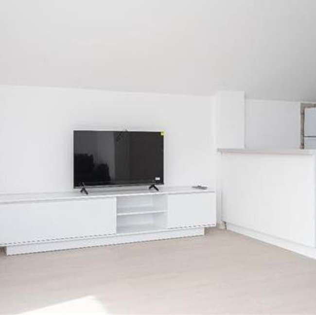 Комплетно наместени двособни станови - slika 2