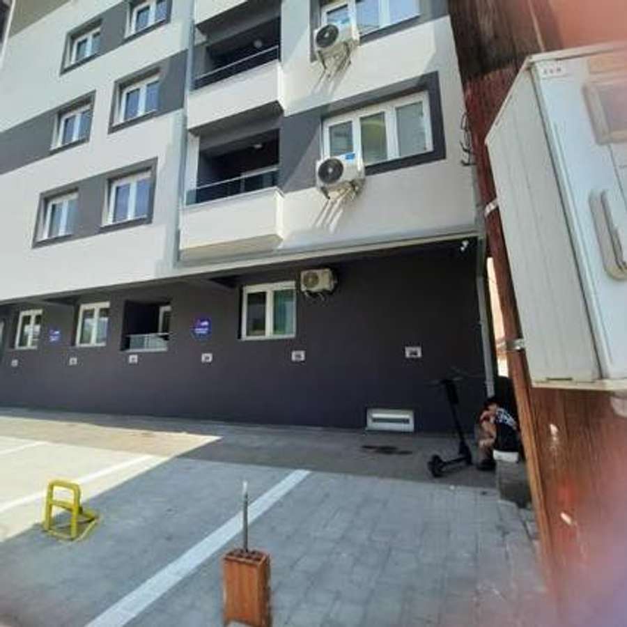 Деловен простор во Маџир Маало - 1