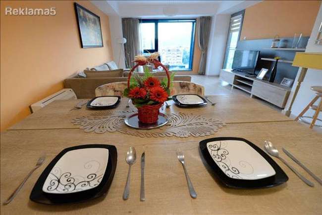 Комплетно опремен луксузен стан во ТЦ Капитол - slika 2