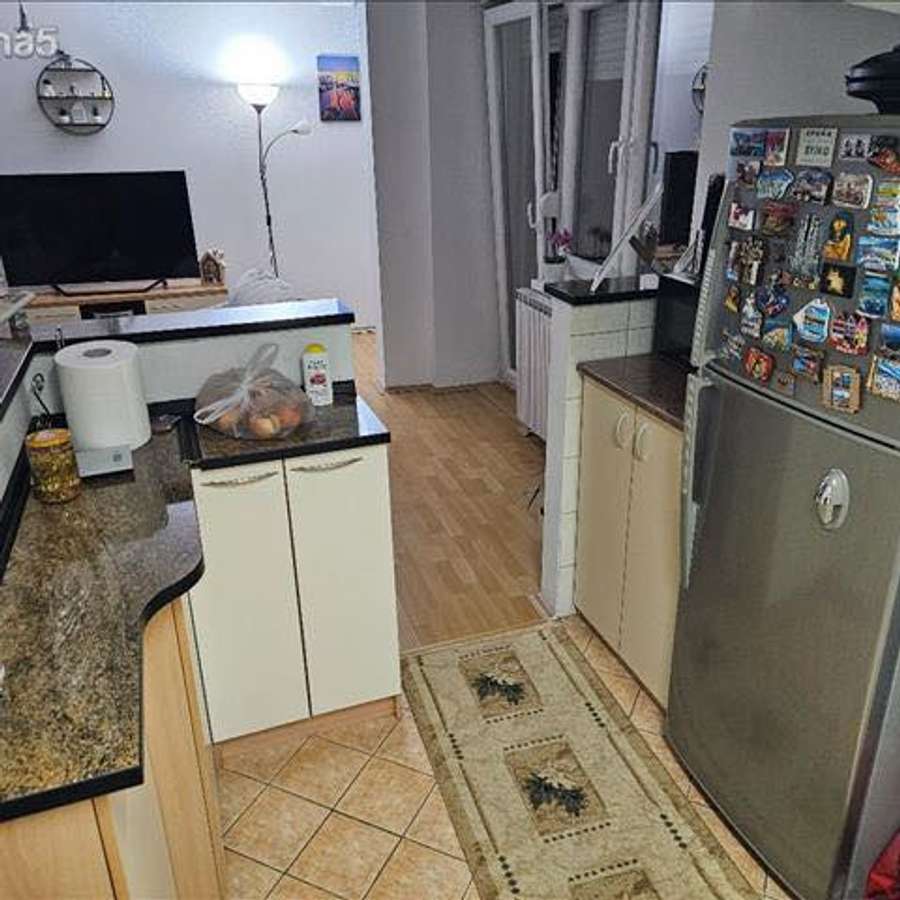 Двособен стан во Аеродром кај Три Бисери - 1