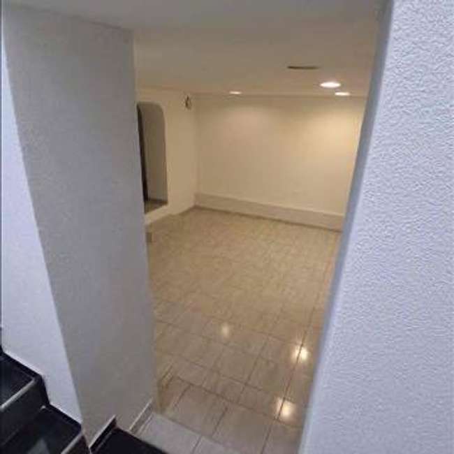 Деловен простор кај Грчка Амбасада - 3