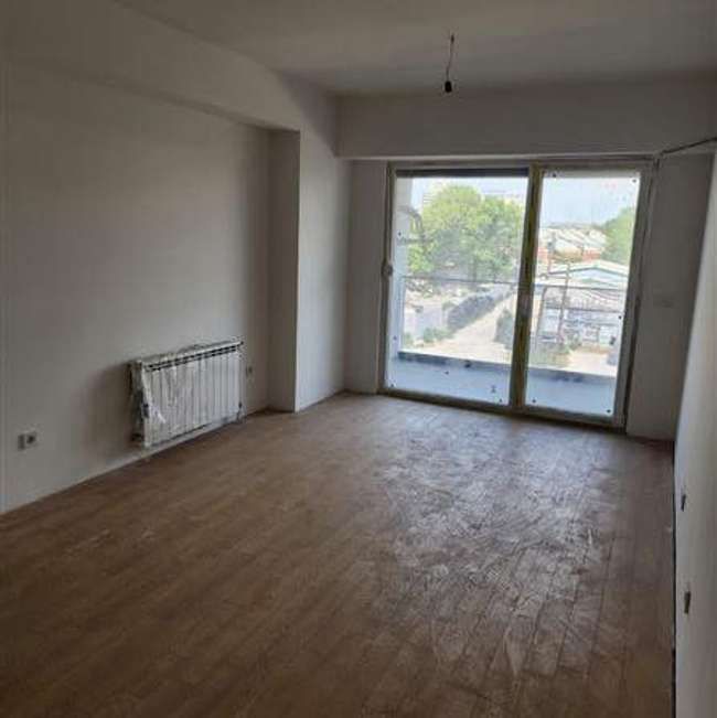 Двособен стан во Гази Баба (East Gate Living) - slika 2