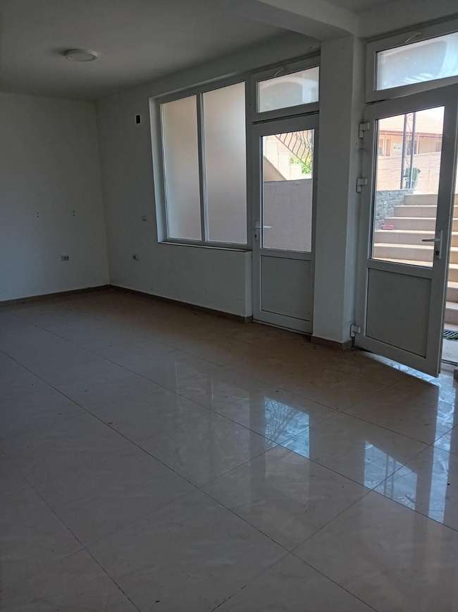 Два деловни простори во Волково - slika 2