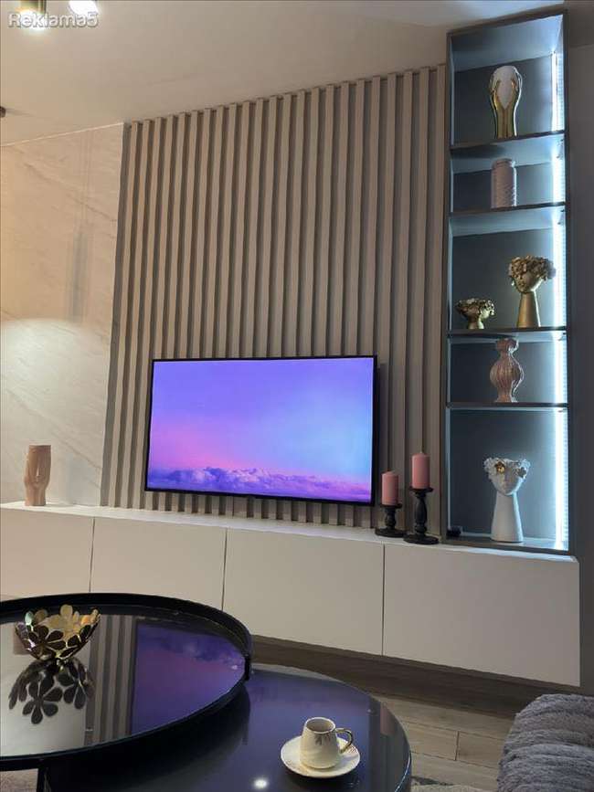 Компленто опремен, нов невселуван стан во Центар - slika 2