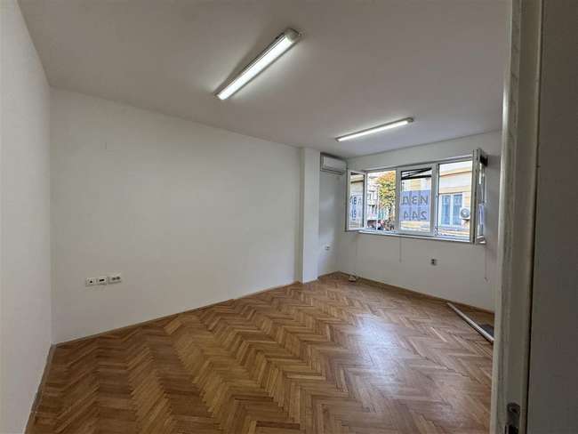 Деловен простор на Рекорд, Центар - 3