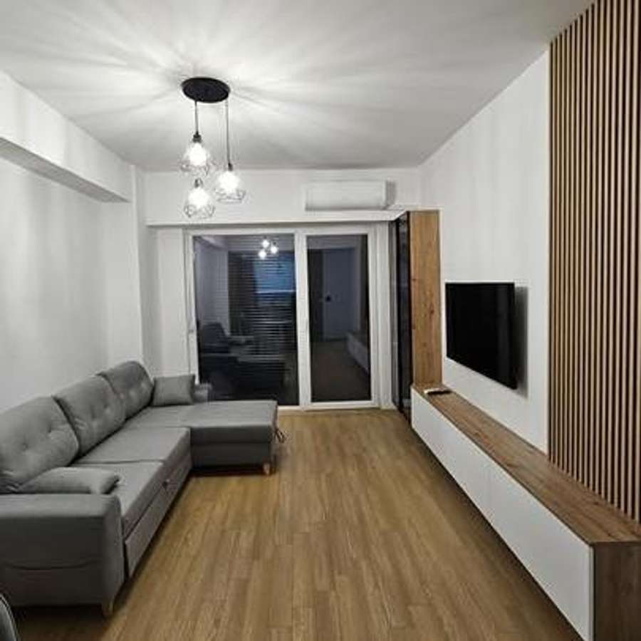 Стан позади East Gate - 1