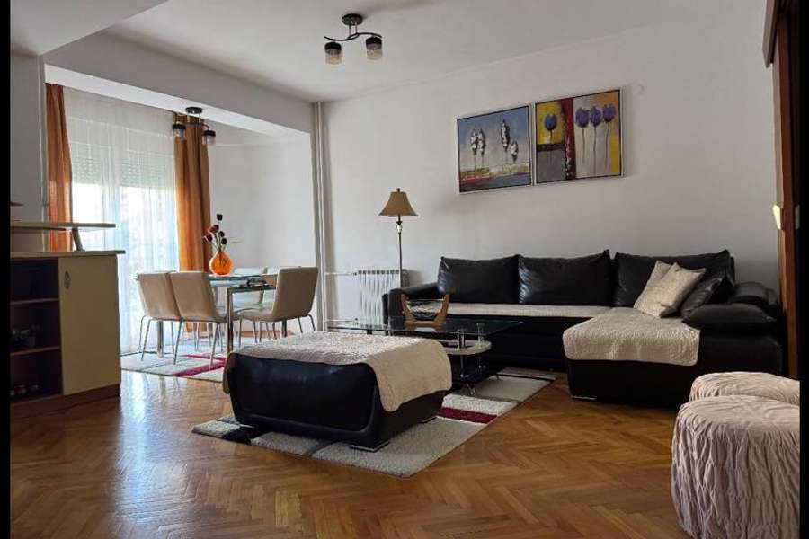 Стан во Аеродром - 1