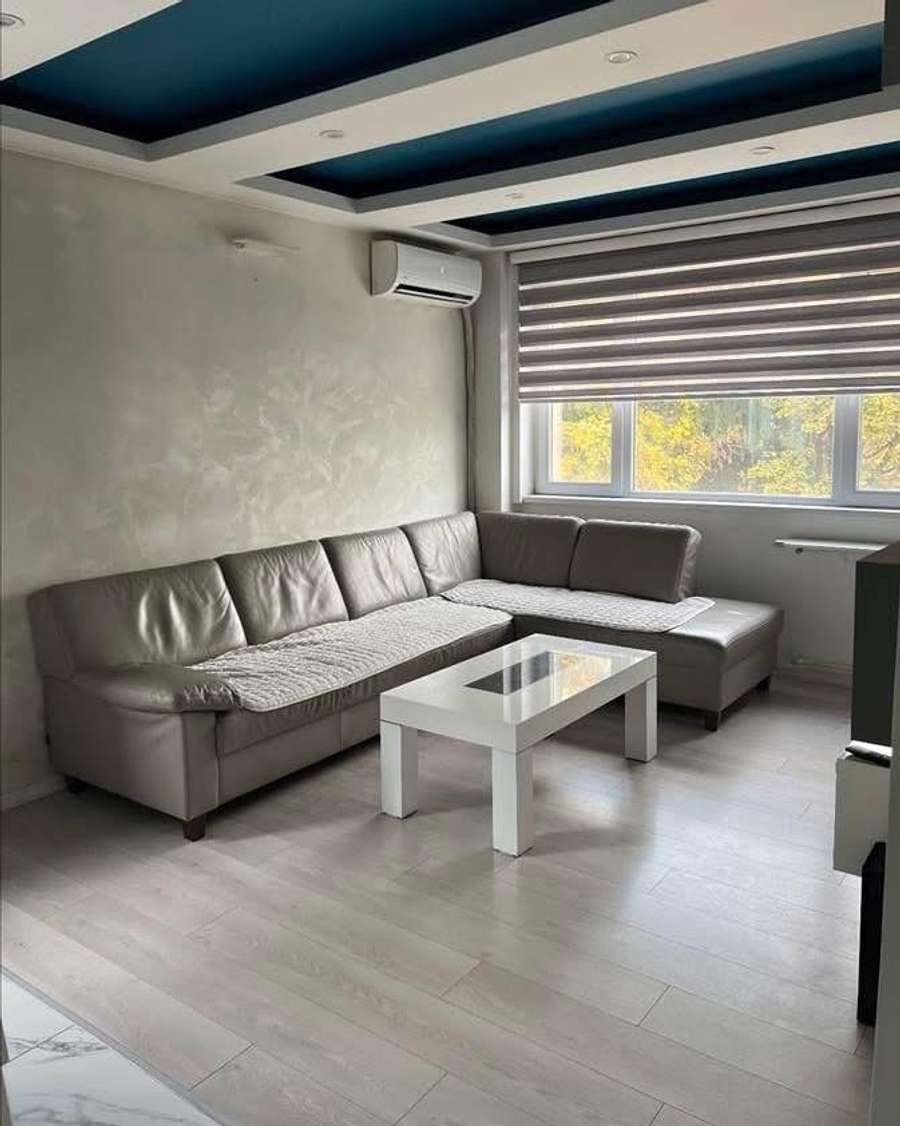 Нов трособен стан во Автокоманда - 1