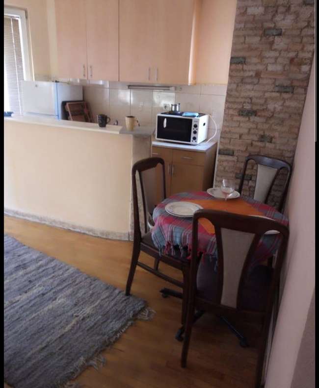 Двособен стан во Дебар Маало - 3