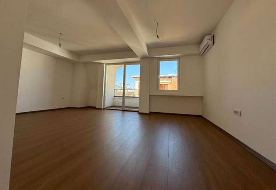 Веднаш вселив стан во Центар - 1