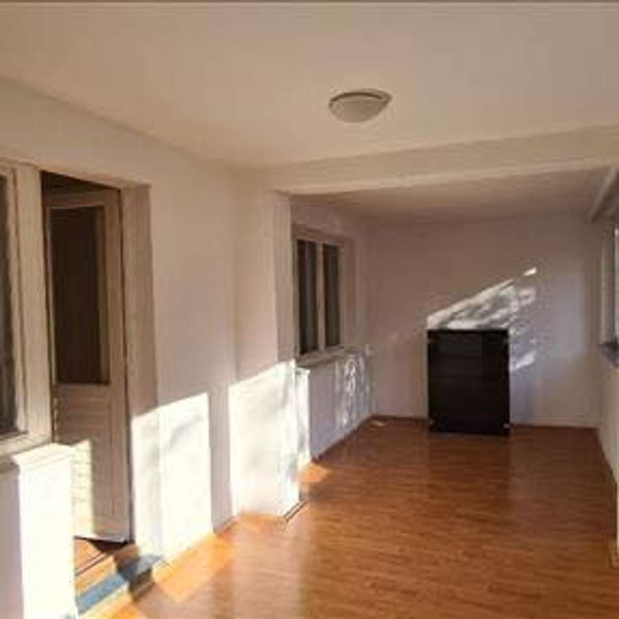 Празен стан во Острово - 1