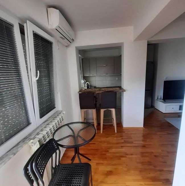 Стан спроти City Mall - 3