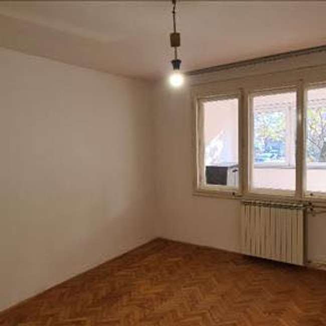 Празен стан во Острово - slika 2