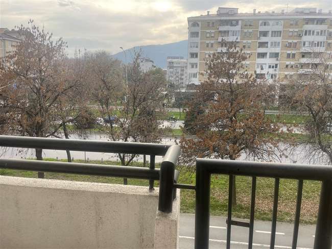 Реновиран стан во Аеродром - 3