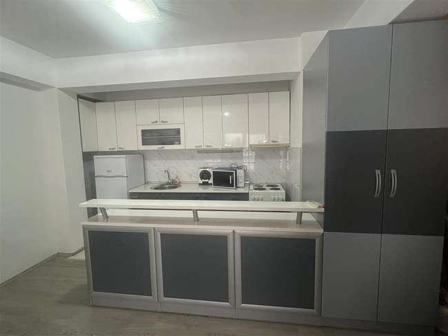 Трособен стан во Дебар Маало - slika 2