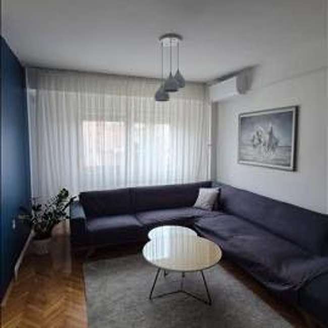 Модерен трособен стан во Аеродром - 3