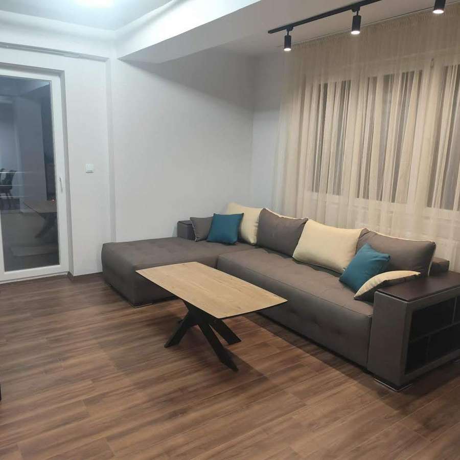 Нов невселен дуплекс стан во Автокоманда - 1