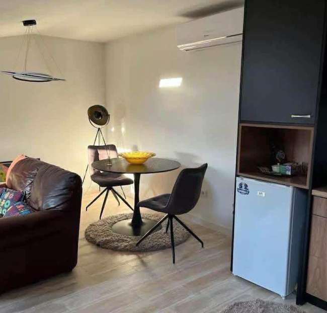 Гарсоњера во Центар кај Универзална Сала - 3