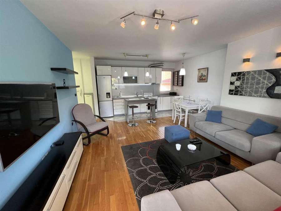 Убаво уреден трособен стан во Козле - 1