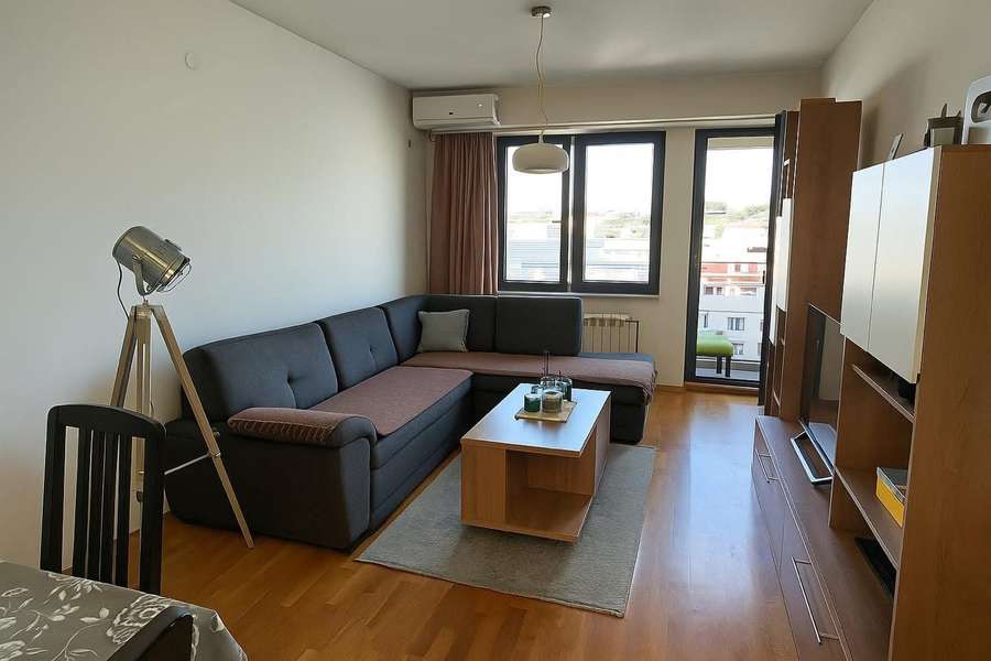 Стан во Дебар Маало - 1