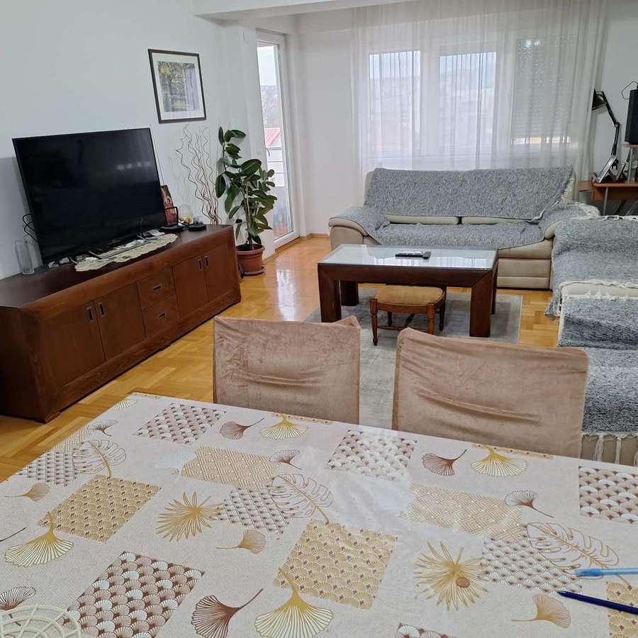 Стан во Центар - 1