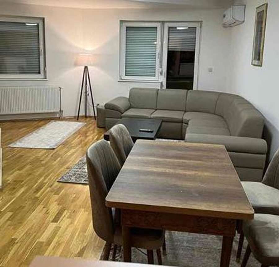 Стан во близина на Центар - 1