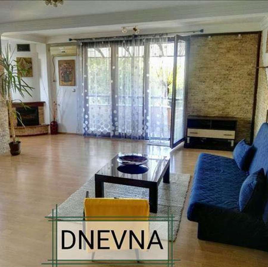 Просторен четирисобен стан во Црниче - 1