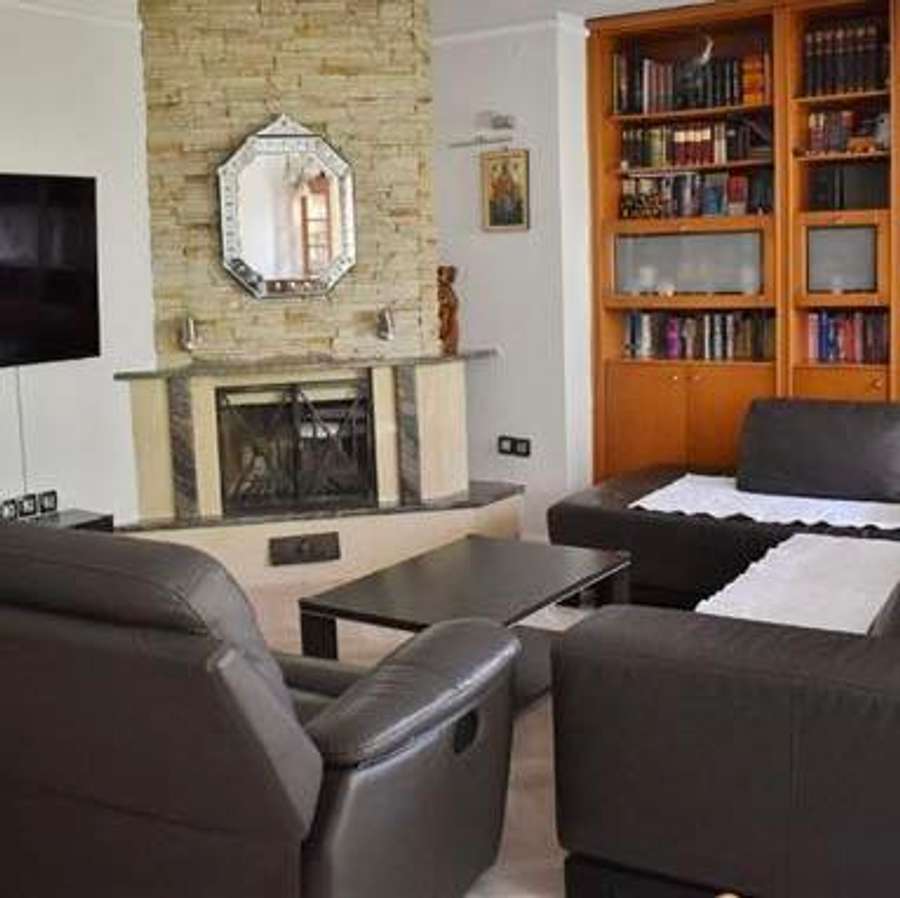 Стан во Центар кај Универзална сала - 1