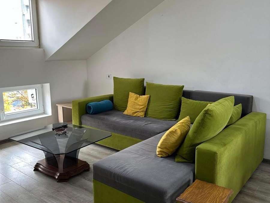 Трособен стан во Центар - 1