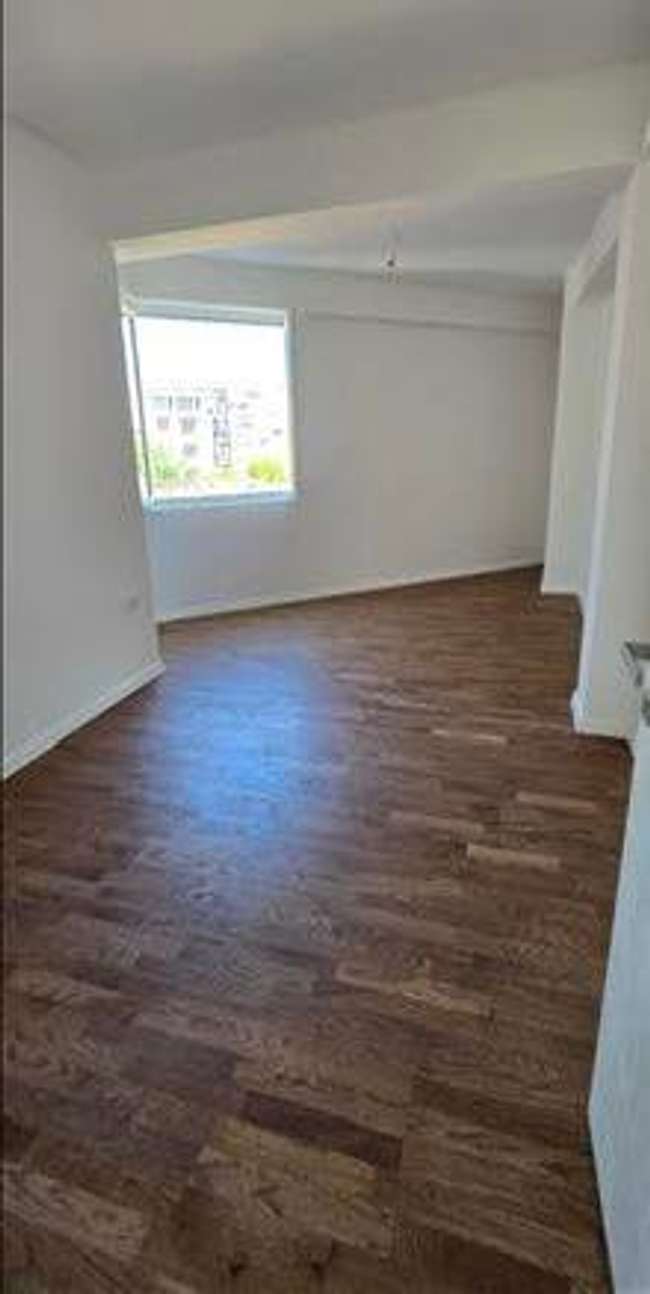 Стан во Центар позади студентски дом Кузман Ј. Питу - slika 2