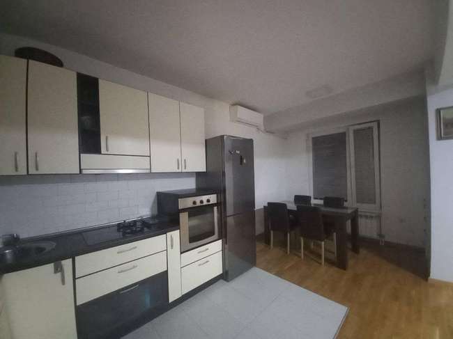 Стан со подземен паркинг во Дебар Маало - 3