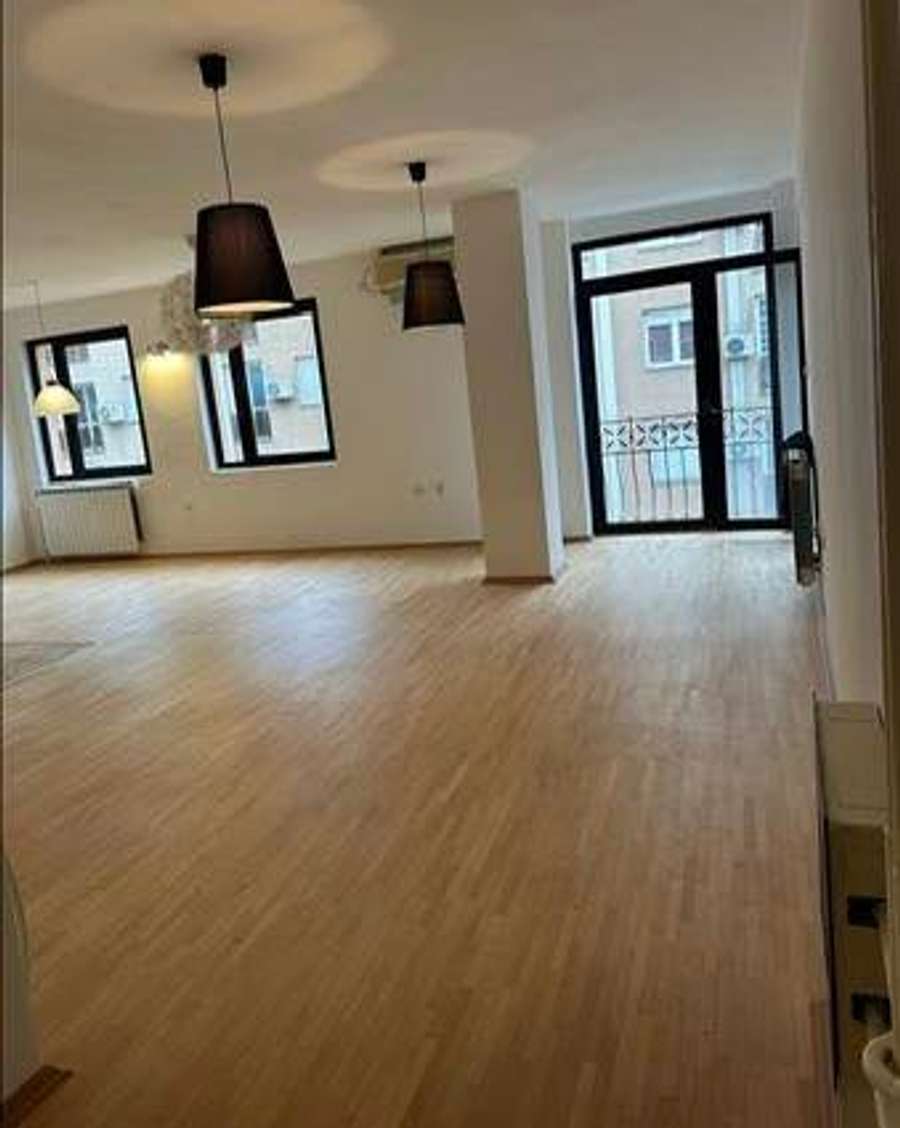 Стан во строг Центар - 1