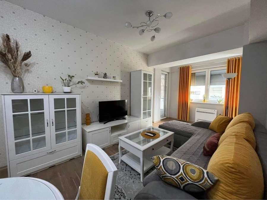 Совршено опремен, нов стан во Аеродром - 1