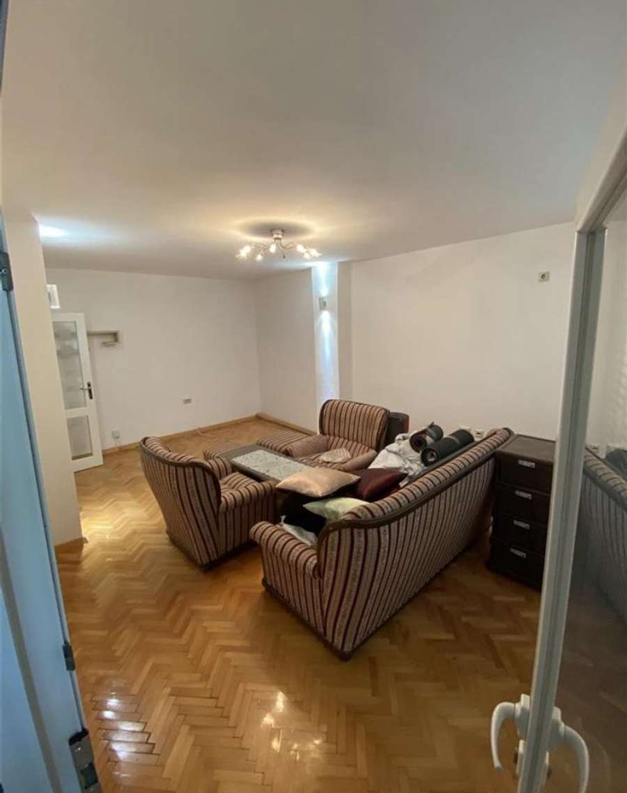 Празен стан/Деловен простор во Тафталиџе - 1