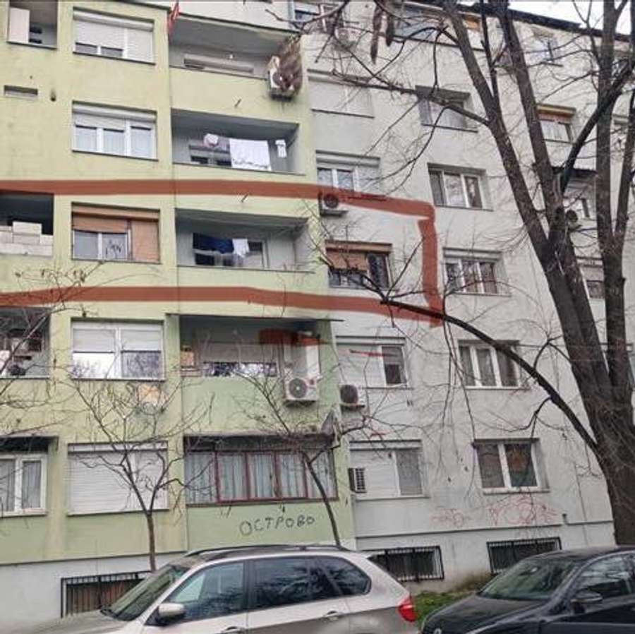 Стан во строг Центар позади Скопјанка - 1