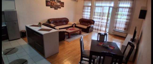 Двособен стан во Аеродром - 3