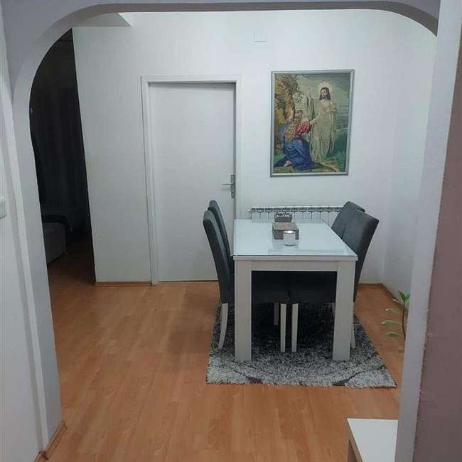 Комплетно наместен стан во Ново Лисиче - 3