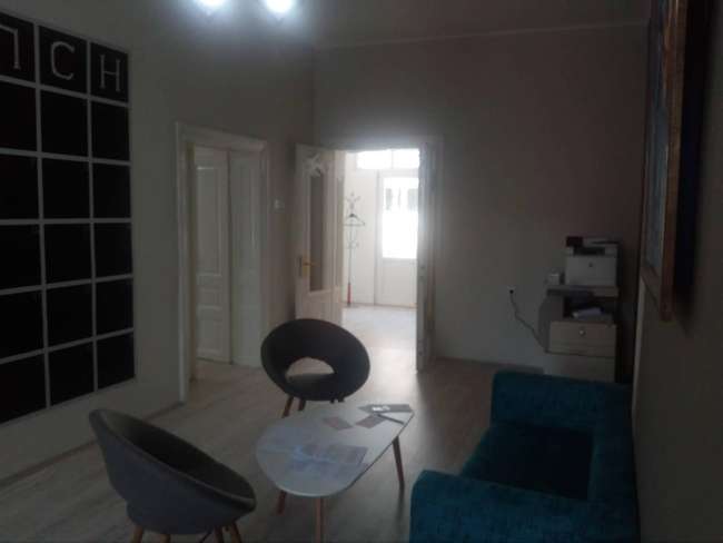 Деловен простор во Дебар Маало - slika 2