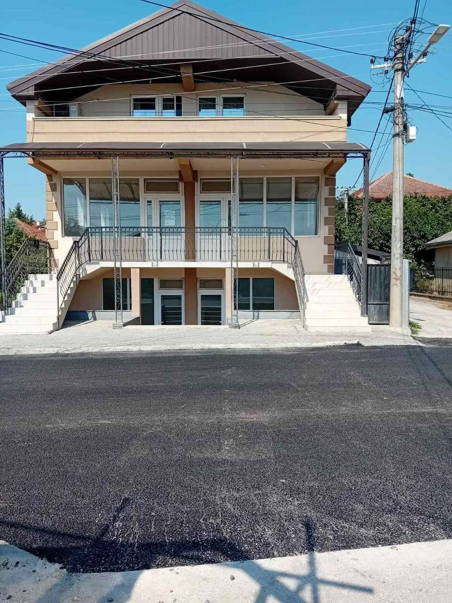 Два деловни простори во Волково - 1