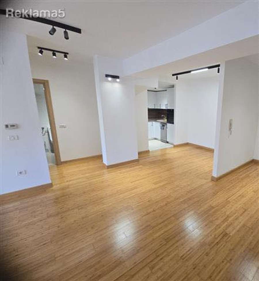 Нов модерен, полу наместен стан во Козле - 1