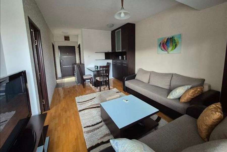 Стан во Аеродром - 1