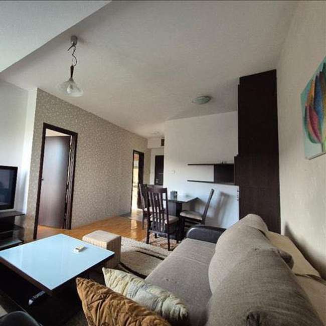 Стан во Аеродром - 3